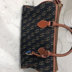Dooney & Boutke bag excellent condition